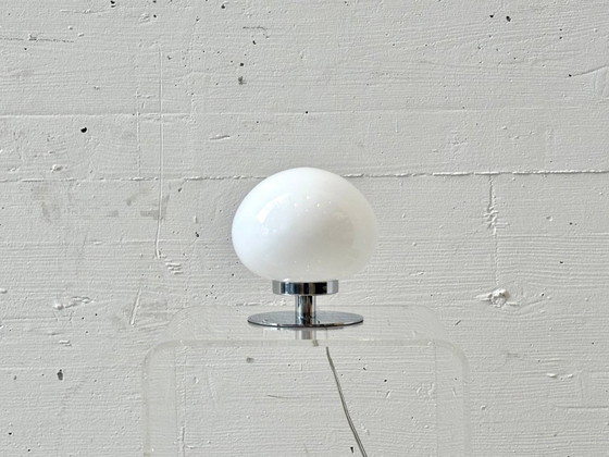 Image 1 of Lampe de table compacte avec globe en verre opale, années 2000
