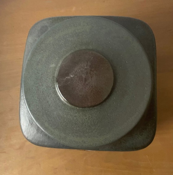 Image 1 of Vaso con coperchio, gres, Martin Goedersmann