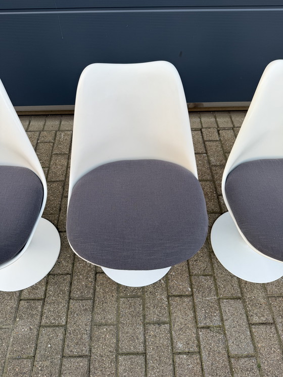 Image 1 of 4x original Knoll Tulip dining chairs by Eero Saarinen