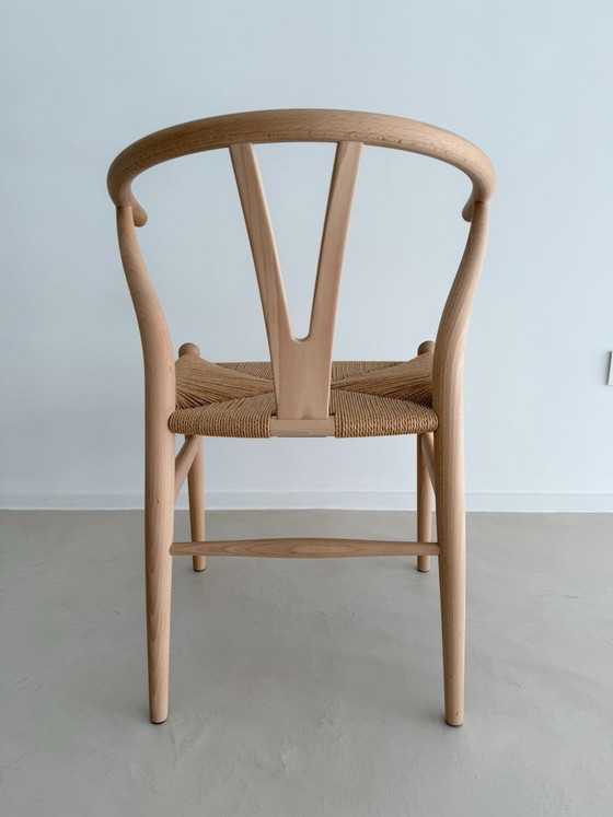 Image 1 of 4x Carl Hansen CH24 Wishbone stoelen (beukenhout, zeep)