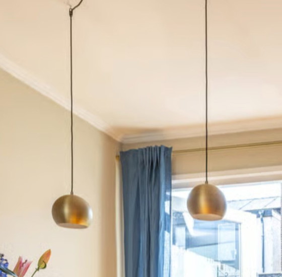 Doppia lampada a sfera Frandsen in ottone – Lampade a sospensione (photo 3 of 5)