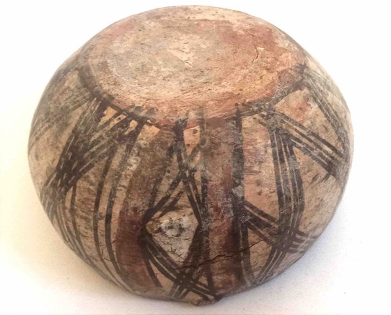 Image 1 of Large Ethnic-style bowl Early 20th century