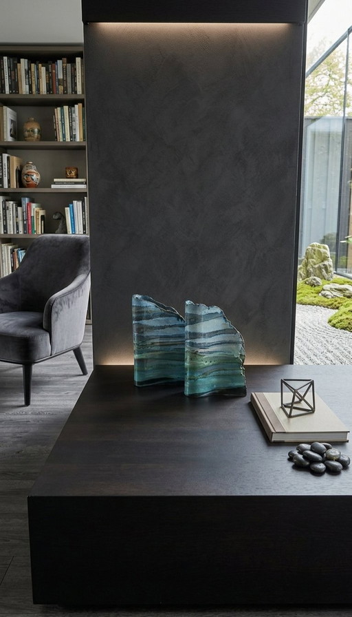 Unique pair of vases Hanneke Blom