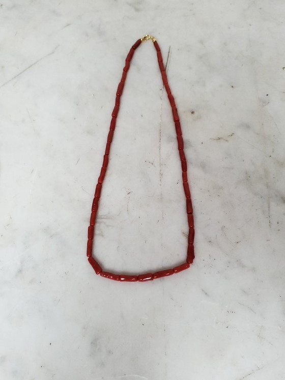 Image 1 of Sieraden - Bloedrode koraalketting. (ref 4045)