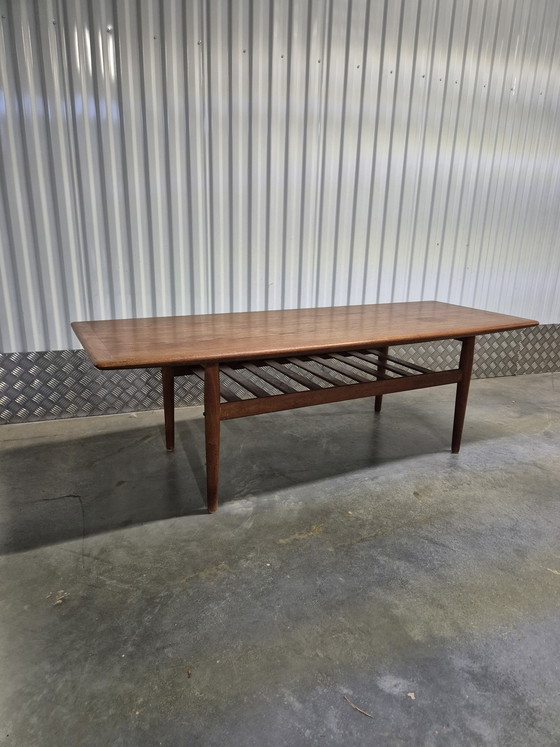 Image 1 of Table basse design danois Grete Jalk