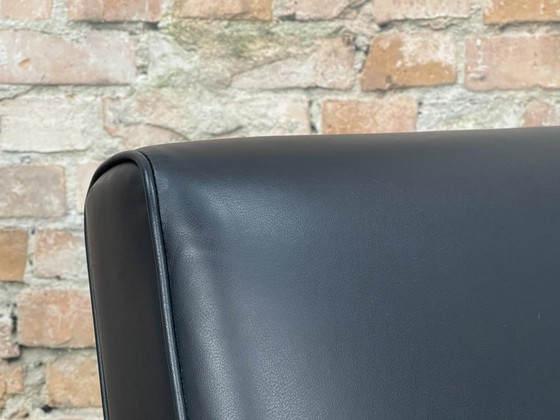 Image 1 of Thonet S411