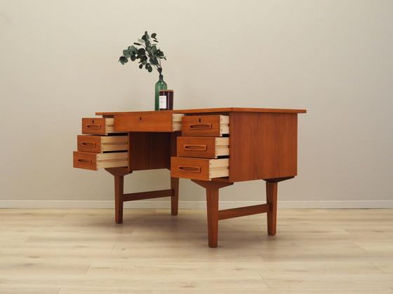 Image 1 of Bureau en teck, design danois, années 1960, Production : Danemark