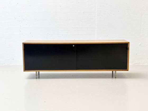 Image 1 of Sideboard aus Walnussholz von Knoll International, 1960er Jahre