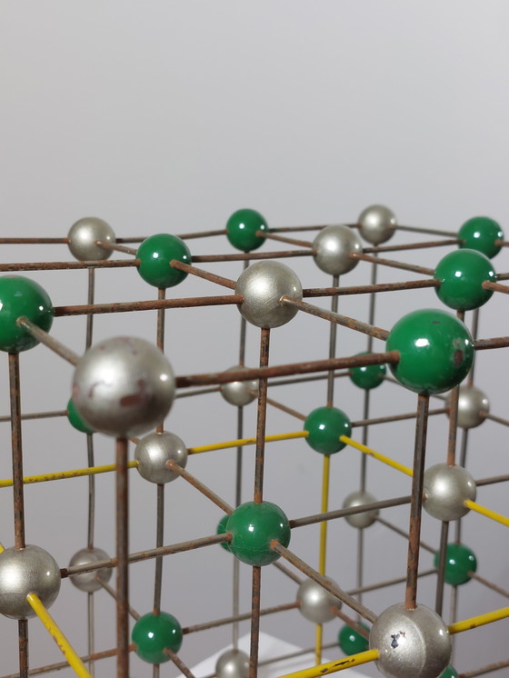 Image 1 of Large square old patinated teaching model, structural model, chemistry, physics, school model