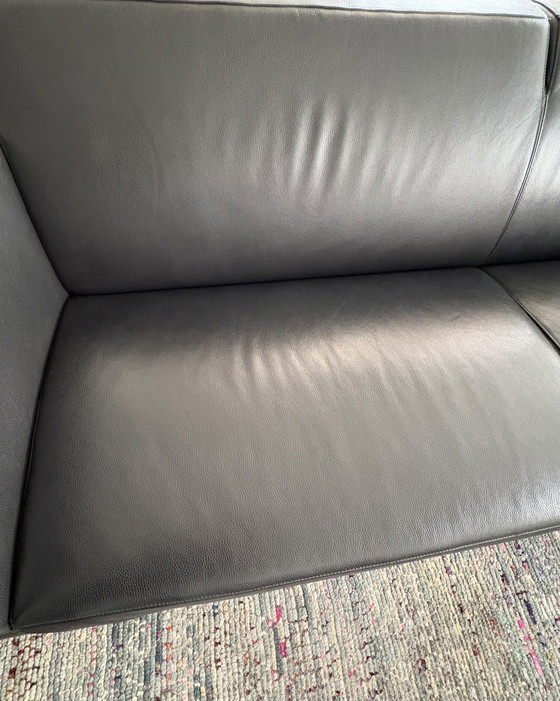 Image 1 of Artifort Mare, 2.5-seater sofa in black leather.