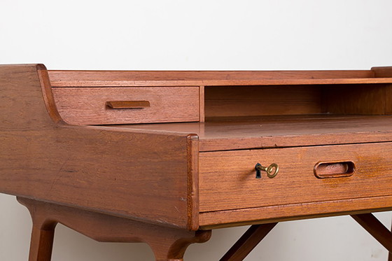 Image 1 of Bureau Danois en Teck, Modèle 56, par Arne Wahl Iversen pour Vinde Mobelfabrik 1960