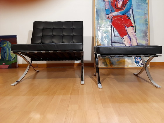 Image 1 of Knoll Set Barcelona New-Never Used Black Leather Design by Ludwig Mies Van Der Rohe and Lilly Reich (1929)