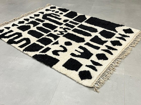 Image 1 of Tapis en laine marocain blanc noire Marrakech 250cmx150