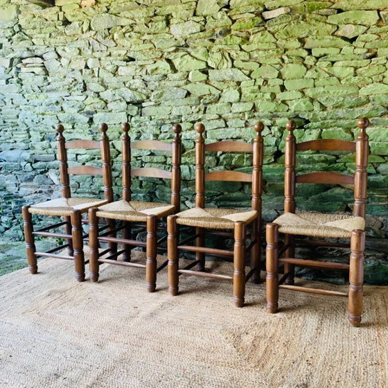 Image 1 of Set van 4 massief houten stoelen met rieten zittingen
