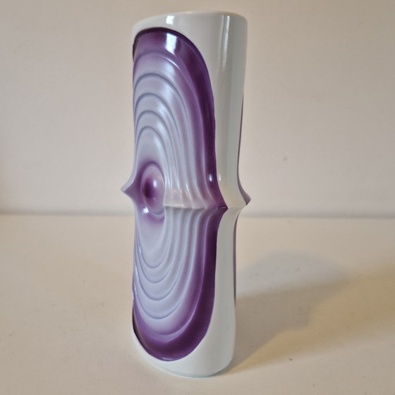 Image 1 of Vase vintage KPM des années 1970, Royal Porzellin Bavaria, vase œil violet
