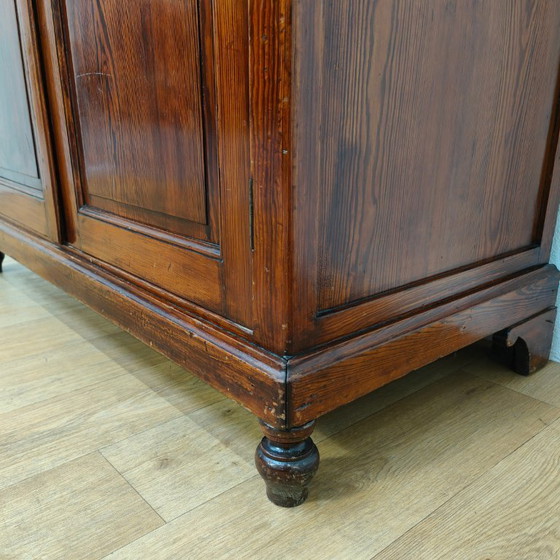 Image 1 of Antiker Biedermeier-Kleiderschrank, Wandschrank, Mädchenschrank, Kommode