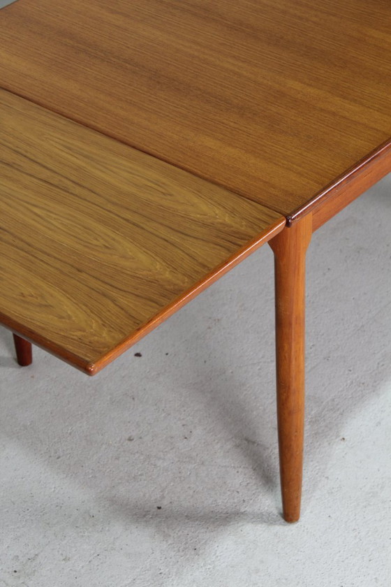 Image 1 of Vintage extendable dining table from the 1960s