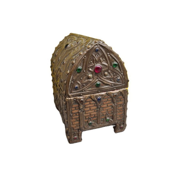 Image 1 of Gotisch kistje toegeschreven aan Alfred Louis Achille Daguet