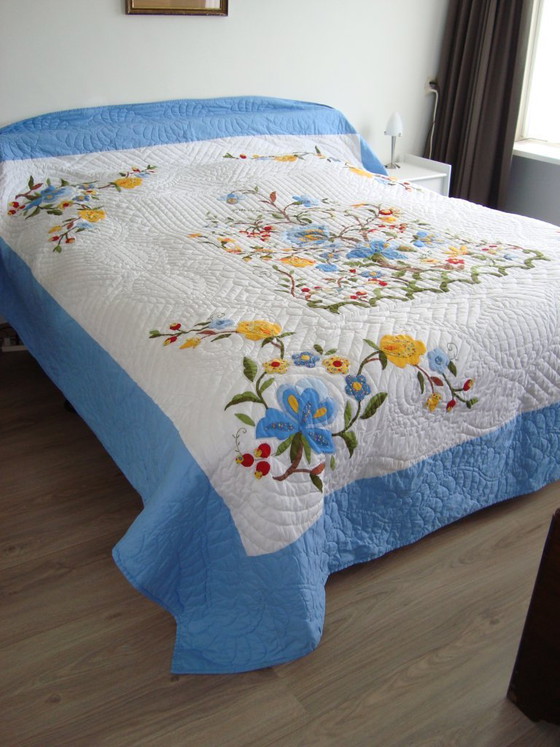 Image 1 of Handmade Amish Quilt (from 1986) - ‘Tree of life’ pattern