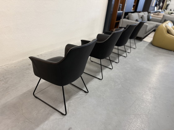 Image 1 of 4 Sedie da pranzo Leolux Mara in pelle nera