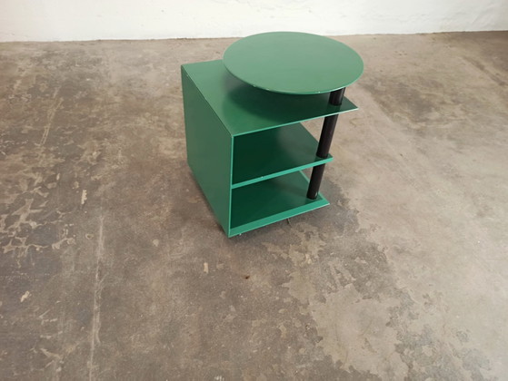 Image 1 of Vintage postmodern bijzettafeltje, groen
