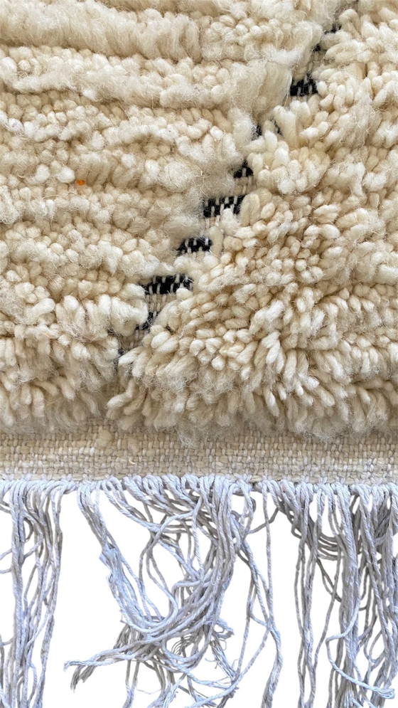 Image 1 of Luxe Crème Berber Tapijt – Handgemaakt van Pure Atlas Wol – 300 x 200 cm