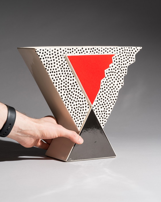 Image 1 of Ambrogio Pozzi Vaso postmoderno Arte Ceramica Romana 1987 Memphis Era Museal