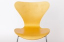 Sedia Arne Jacobsen 3107 (Serie 7), scocca in faggio, gambe cromate, design danese