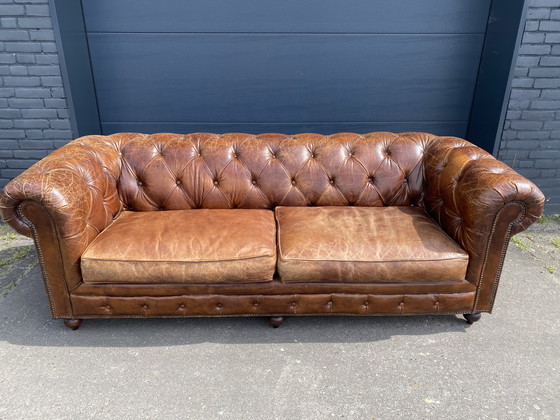 Image 1 of Bellissimo divano Chesterfield vintage, sigari e cognac