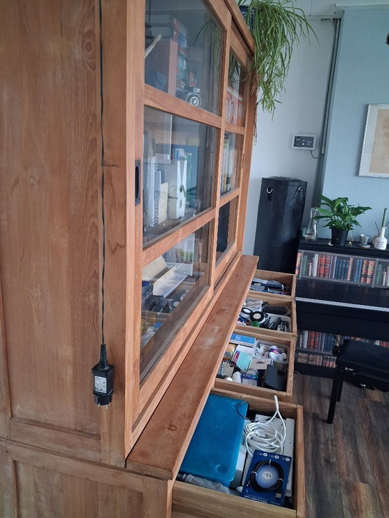 Image 1 of Teakholzschrank