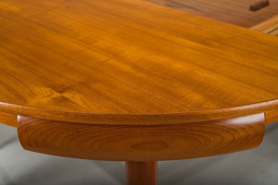 Image 1 of Mesa de comedor extensible y sillas danesas de teca de Hans Olsen para Frem Røjle, años 60, juego de 7