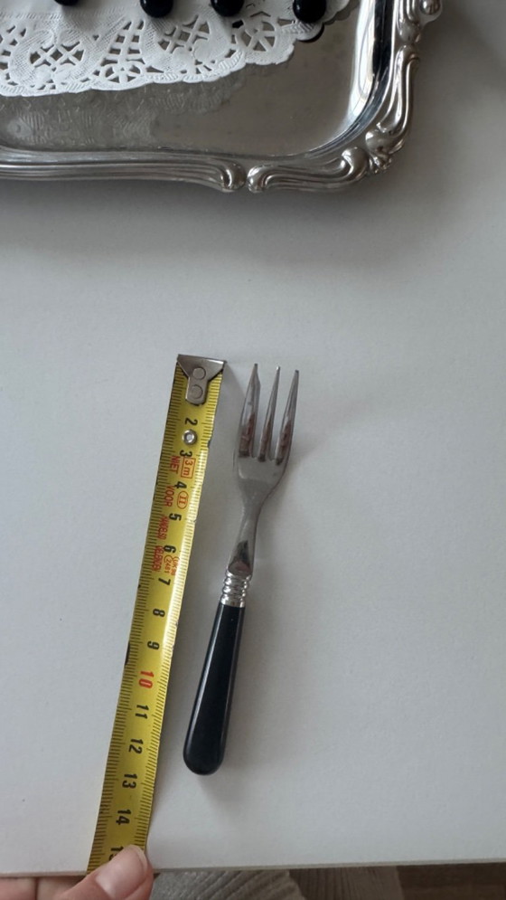 Image 1 of Vintage High Tea Set met Zwarte Handvaten