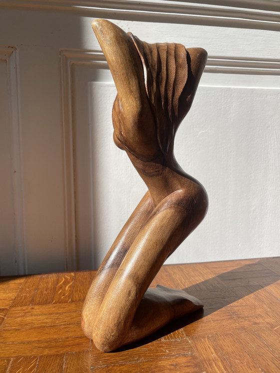 Image 1 of Elegante escultura de madera de sirena