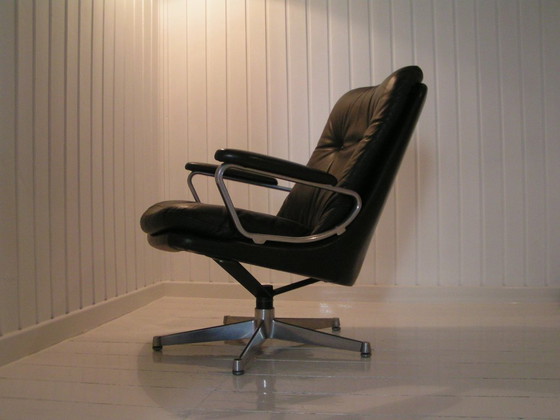 Image 1 of 3 sillones Gentilina I Strässle en estado original André Vandenbeuck