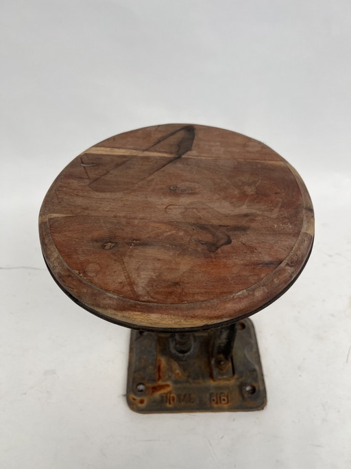 Industriële bijzettafel/kruk vintage