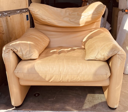 Sedia Cassina Maralunga di Vico Magistretti