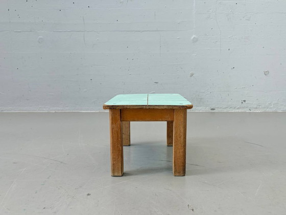 Image 1 of Vintage houten kruk met Formica blad, jaren 50