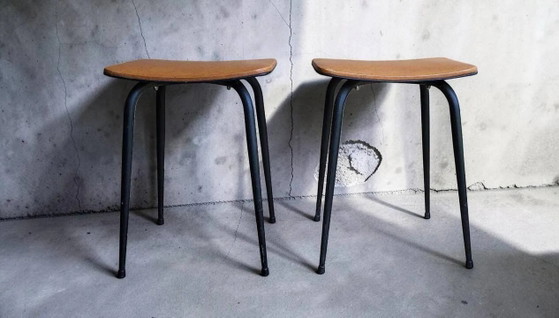 Par de taburetes – Metal, Vintage (photo 6 of 6)
