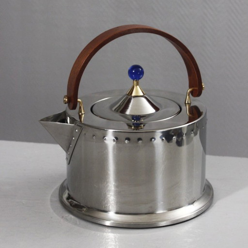"Ottoni" teapot designed by Carsten Jørgensen for Bodum Memphis style 1980s
