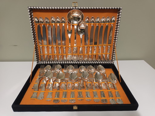 Estuche para cubiertos plateado de Alfred Pollak