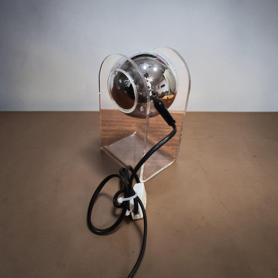 Vintage Space Age Chrome Acrylic Table Lamp Eyeball Gino Sarfatti – Ging Sarfatti (photo 5 of 10)