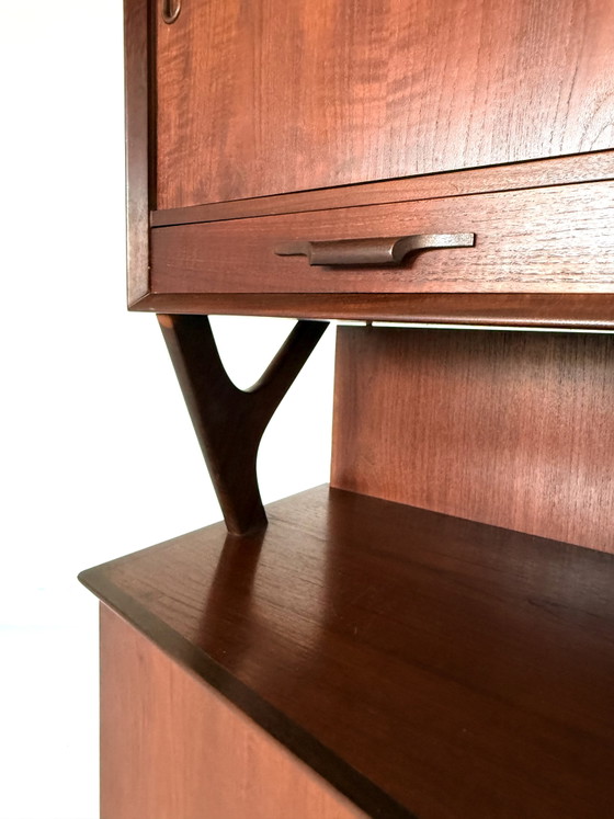 Vintage Deens teakhouten highboard, Højbjerg Møbelfabrik ‘60 – High boards, Glass, Wood (photo 7 of 12)