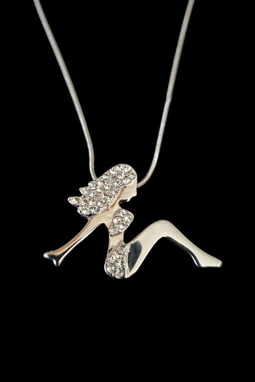 Pendentif playgirl en cristal de roche plaqué or blanc 18kt avec chaîne
