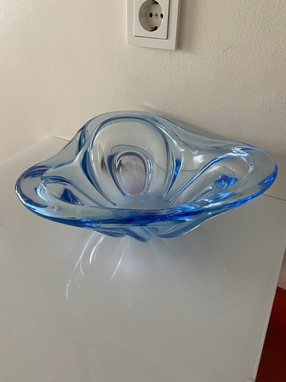 Image 1 of Gran cuenco de centro de mesa de Murano azul claro