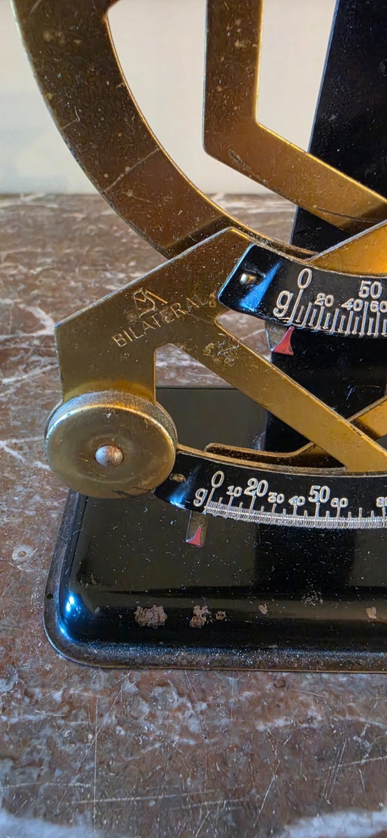 Bilancia di precisione vintage in metallo dorato e nero, Jakob Maul, Oggetti decorativi (foto 7 di 9)
