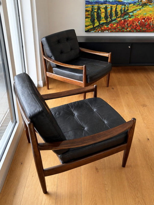 Rare Mid-Century Seating Group – Sofa & 2 Armchairs – Attributed to Sven Ellekær – Leather/Wood (photo 2 of 5)
