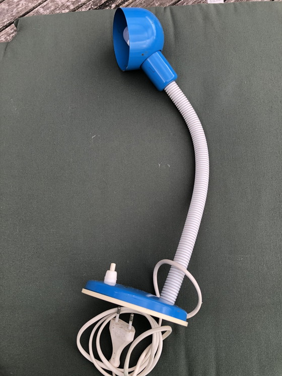 Image 1 of Vintage postmoderne blauwe metalen tafellamp - '80.