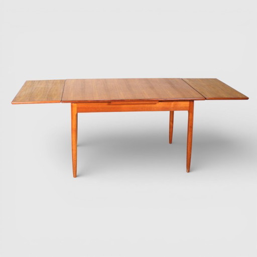 Vintage extendable dining table from the 1960s