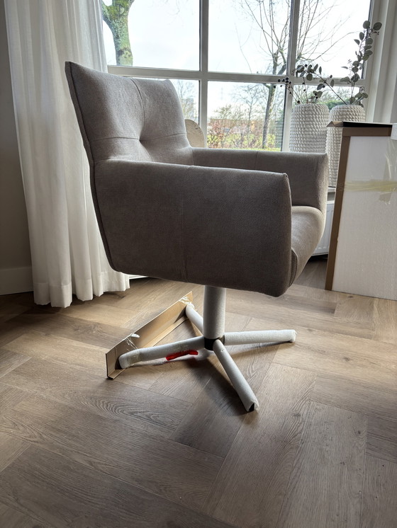 Image 1 of Moods Milano dining table chair 6x be handsome nature 01 Iras 360 anodic