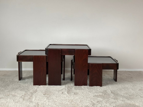 Image 1 of Vintage Italiaanse bijzettafels van Gianfranco Frattini voor Cassina, set van 3.